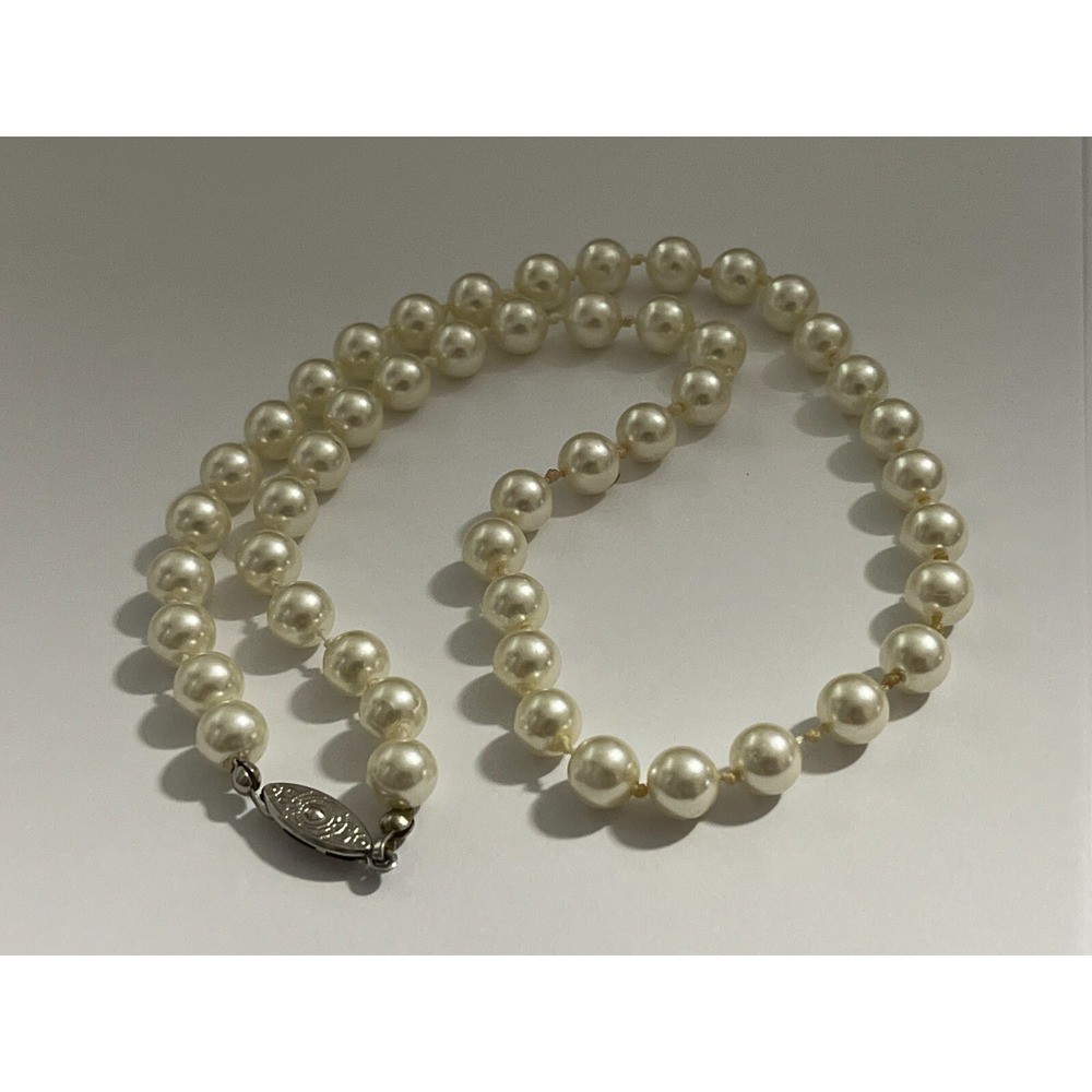 Vintage White Simulated Pearl Necklace 8 mm 19‎ inch Faux Silver Tone Jewelry